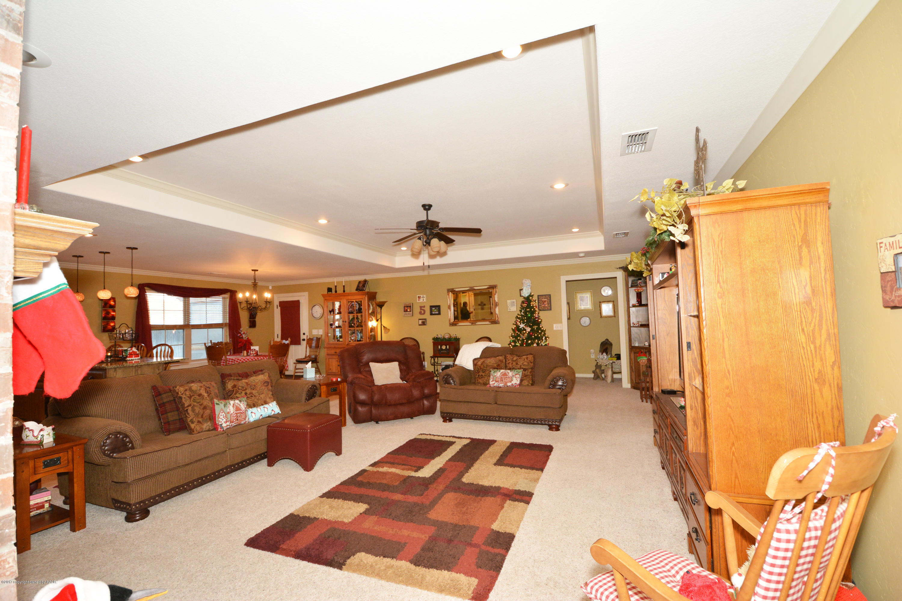 6 Living Area