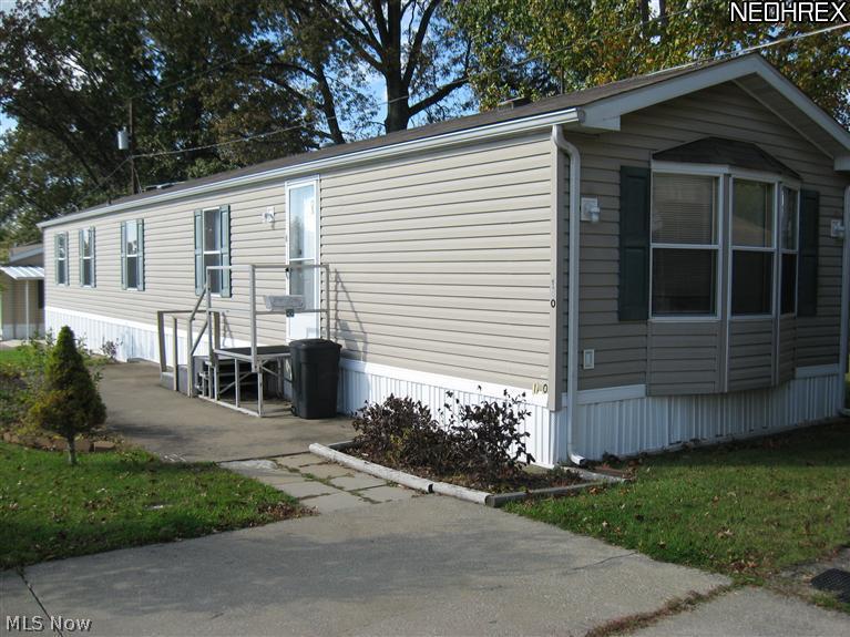 18592 Edwards Road, Unit 140 Doylestown, OH 44230 - Photo 7 of 8 Gallery Image 7