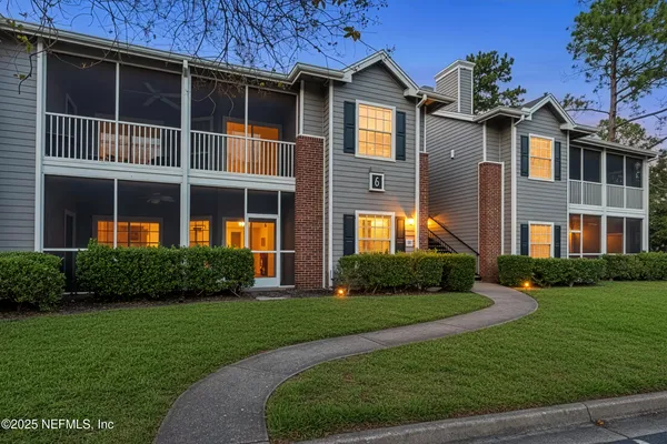 $209,000 | 10000 Gate Parkway, Unit 613, Jacksonville, FL 32246