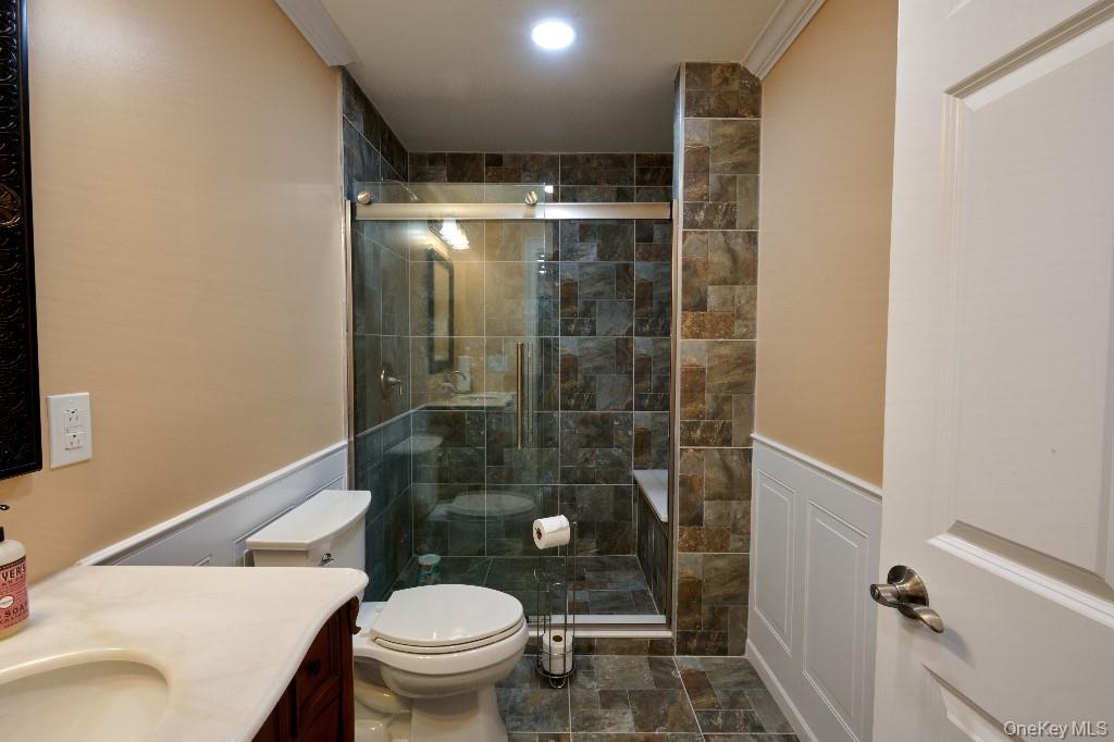 637 South Mountain Road New City, NY 10956 - Photo 22 of 37