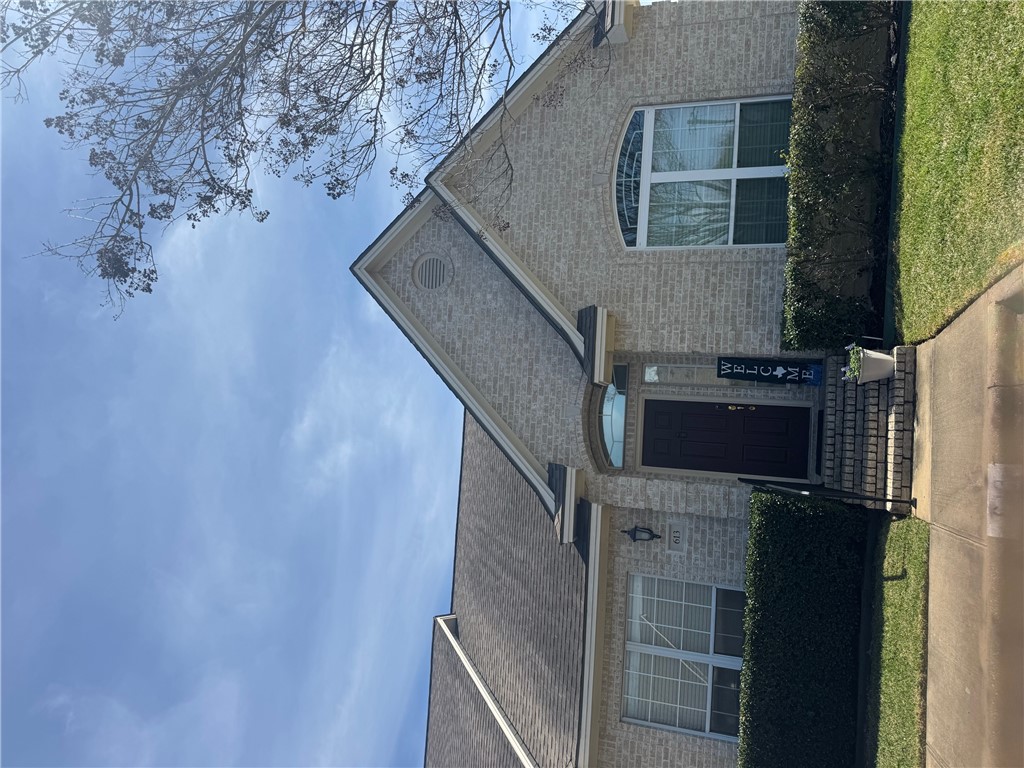 Single ground level condo on bus route