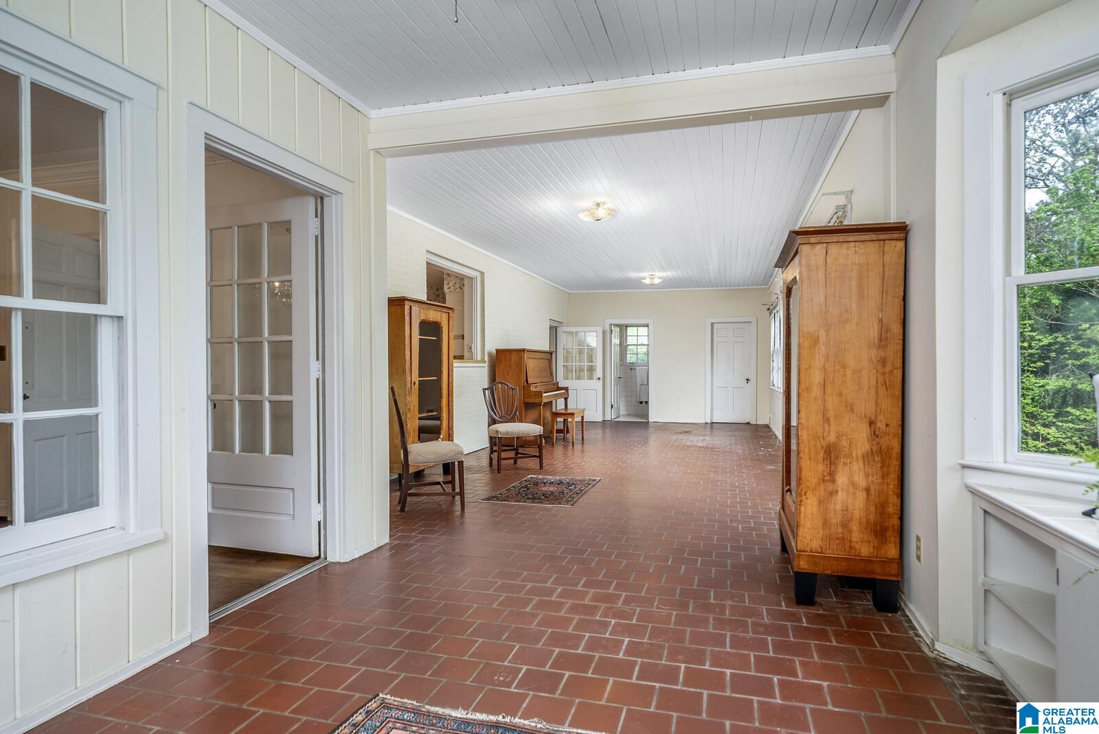4537 Dolly Ridge Road Birmingham, AL 35243 - Photo 15 of 48