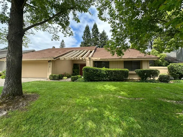 $519,950 | 7929 Wildridge Drive, Fair Oaks, CA 95628