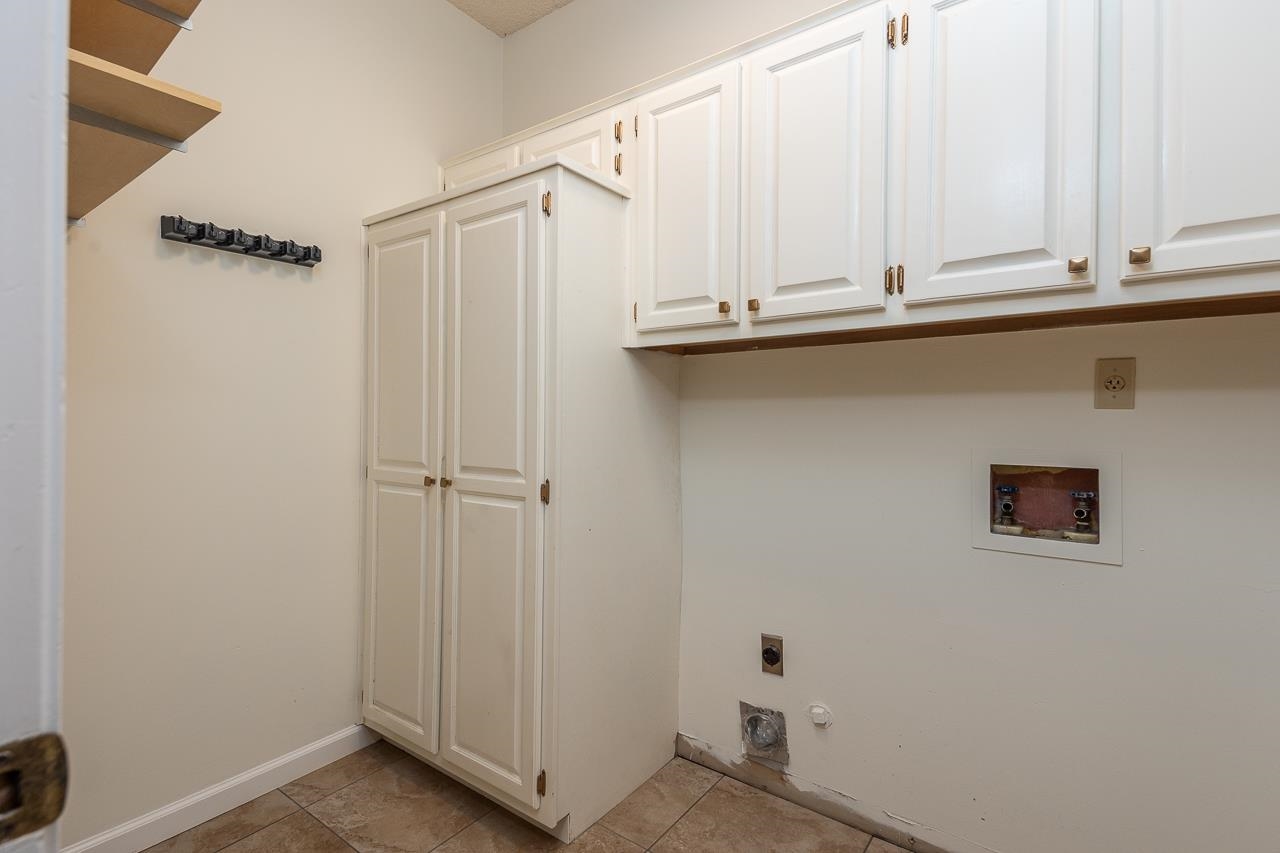 759 West Powell Road Collierville, TN 38017 - Photo 24 of 39 a view of cabinets