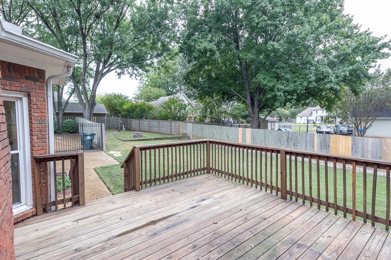 759 West Powell Road Collierville, TN 38017 - Photo 36 of 39 a view of deck with wooden floor and fence