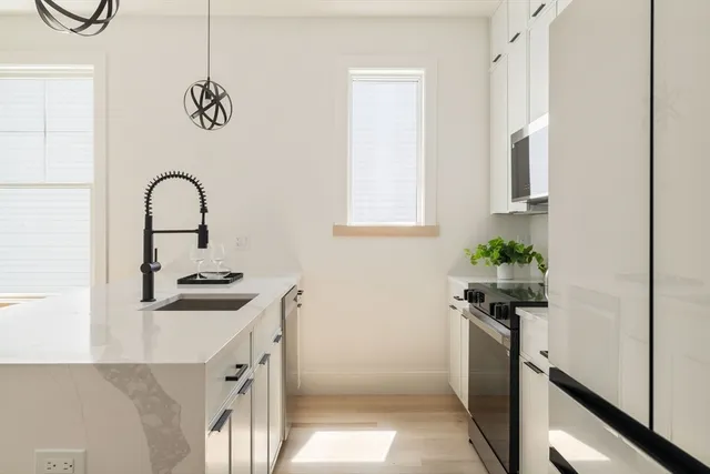 $549,900 | 140 Shirley Street, Unit 202, Winthrop, MA 02152