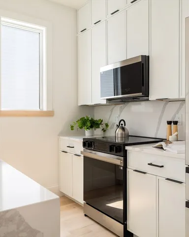 $549,900 | 140 Shirley Street, Unit 202, Winthrop, MA 02152