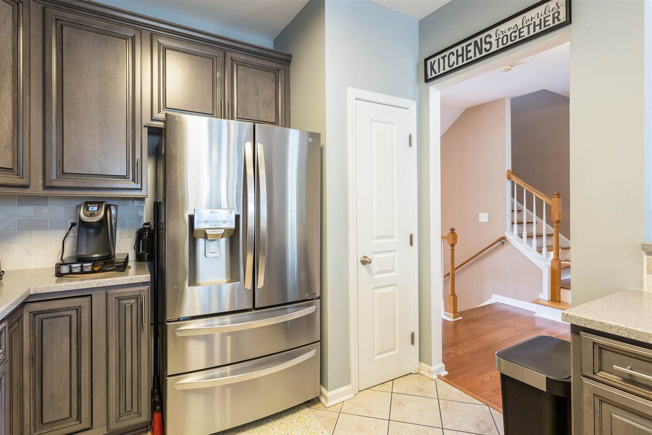 5514 Crescentview Parkway Raleigh, NC 27606 - Photo 7 of 29 Photo 7