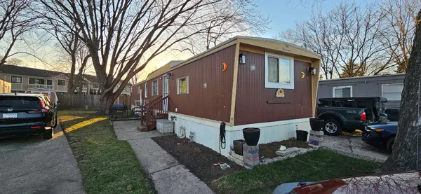 $45,000 | 57 Curricle Road, Wheeling, IL 60090