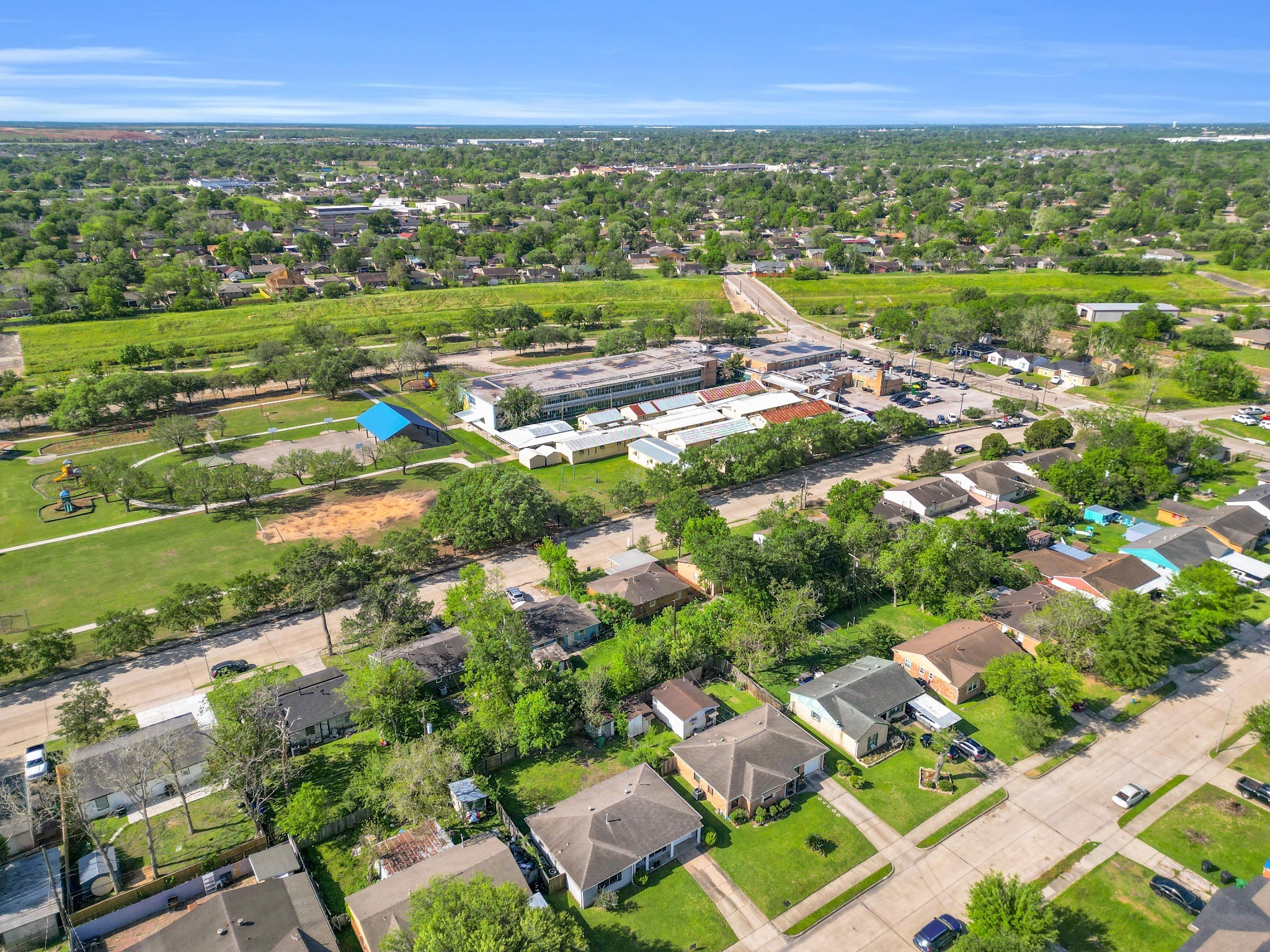 3922 Simsbrook Drive Houston, TX 77045 - Photo 20 of 32 The home is located across the street from Montgomery Elementary School, all your children would need to do is cross the street and they're practically in School!