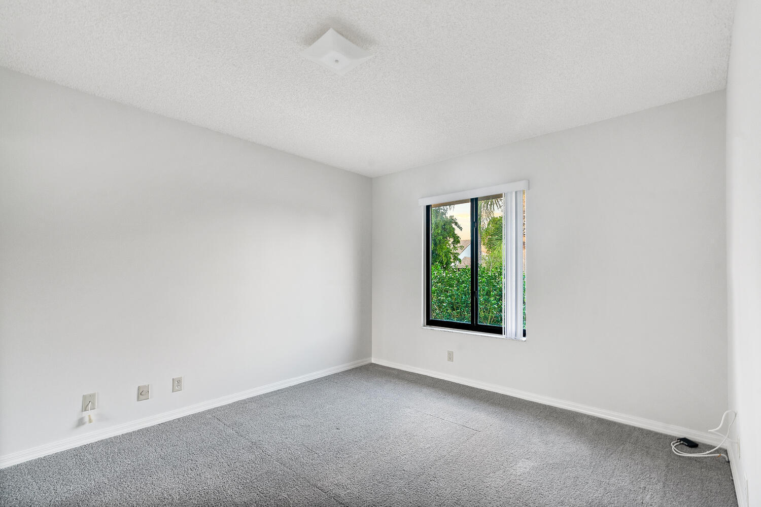 7646 Glendevon Lane Delray Beach, FL 33446 - Photo 26 of 39 7646 Glendevon Ln-large-034-035-Justin L