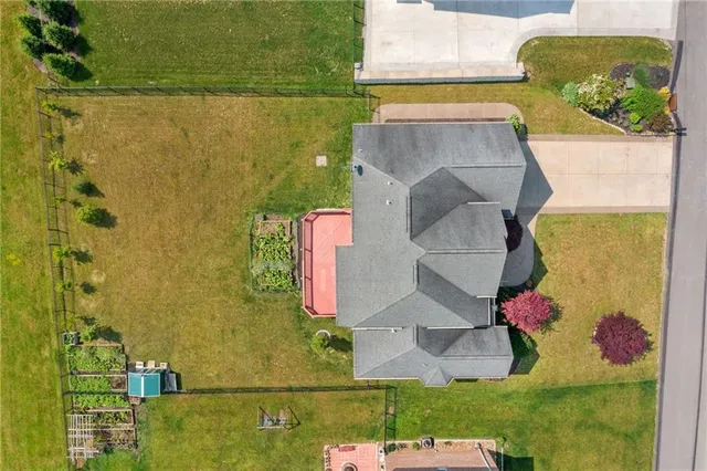 $575,000 | 543 Birch Drive, Houston, PA 15342