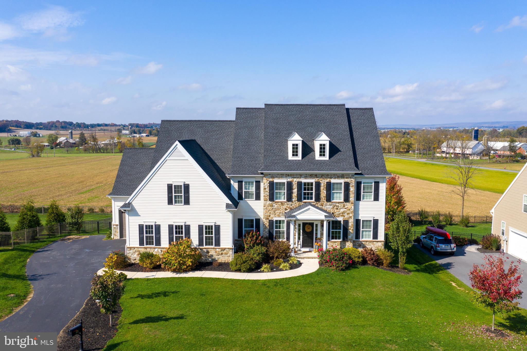 526 Garnet Lane Lititz, PA 17543 - Photo 1 of 36