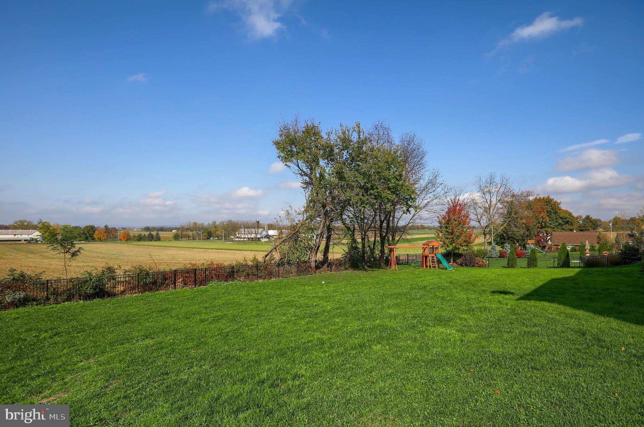 526 Garnet Lane Lititz, PA 17543 - Photo 8 of 36
