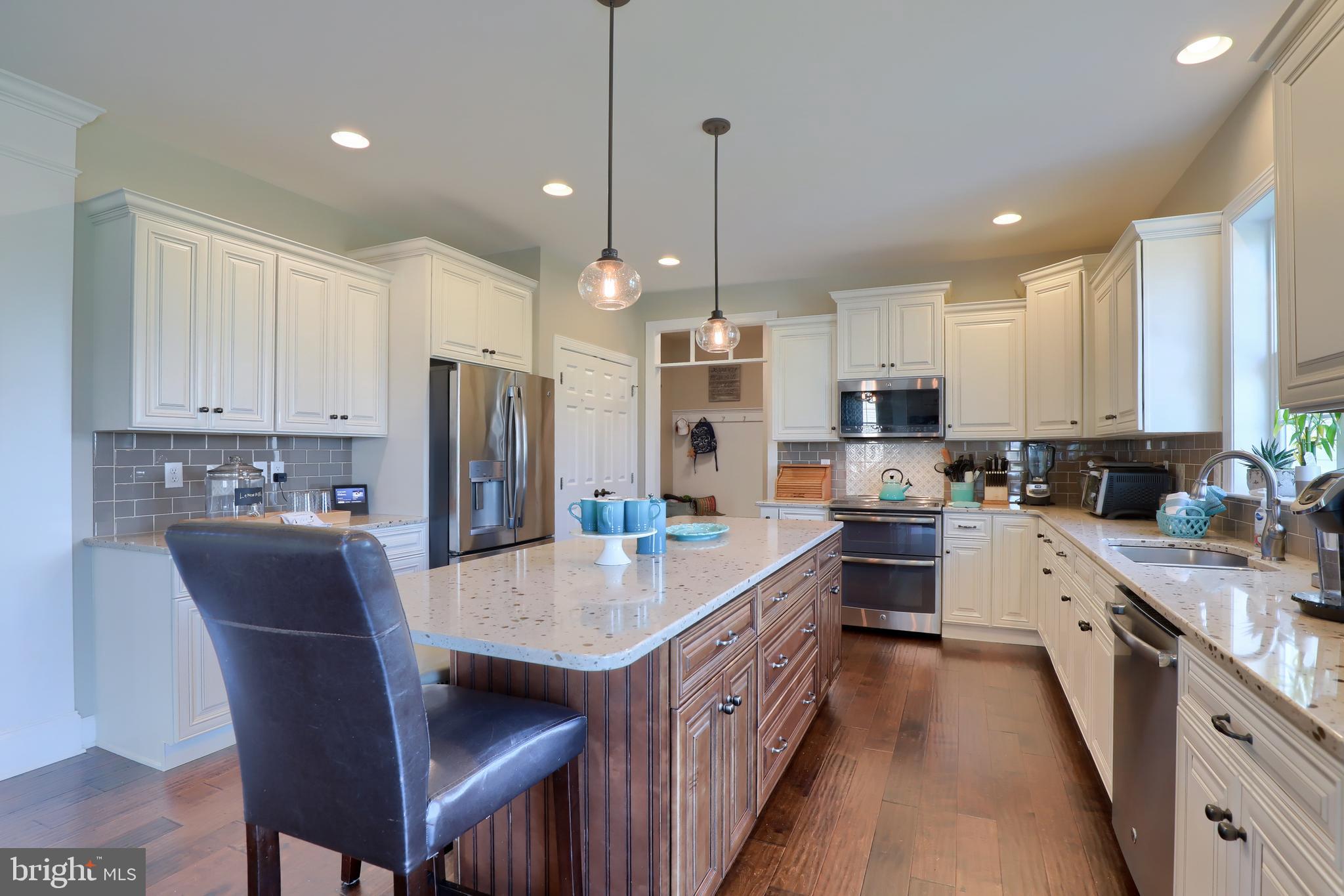 526 Garnet Lane Lititz, PA 17543 - Photo 9 of 36