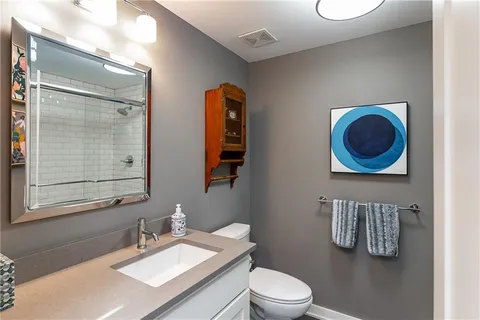 $1,950,000 | 8900 Mohawk Lane, Leawood, KS 66206