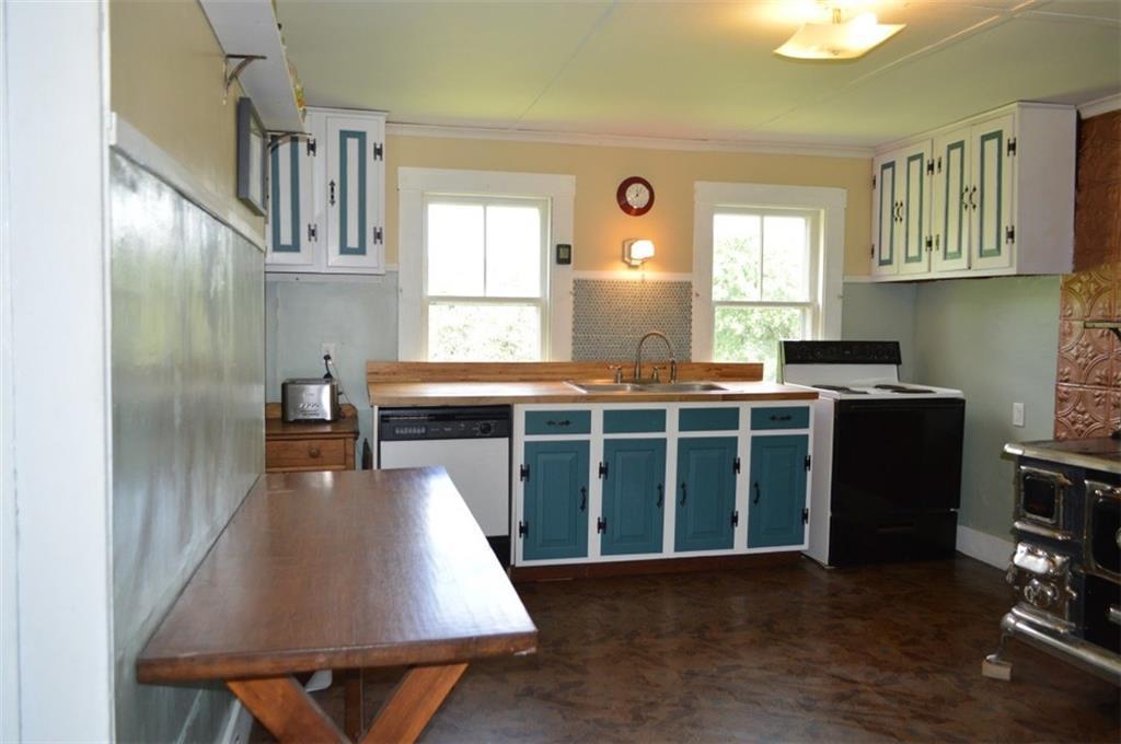 343 Temple Road Wilton, ME 04294 - Photo 5 of 22 Photo