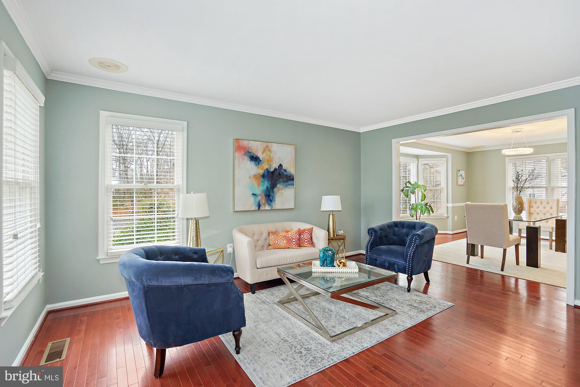 7110 Dudrow Court Springfield, VA 22150 - Photo 10 of 51 Living Room