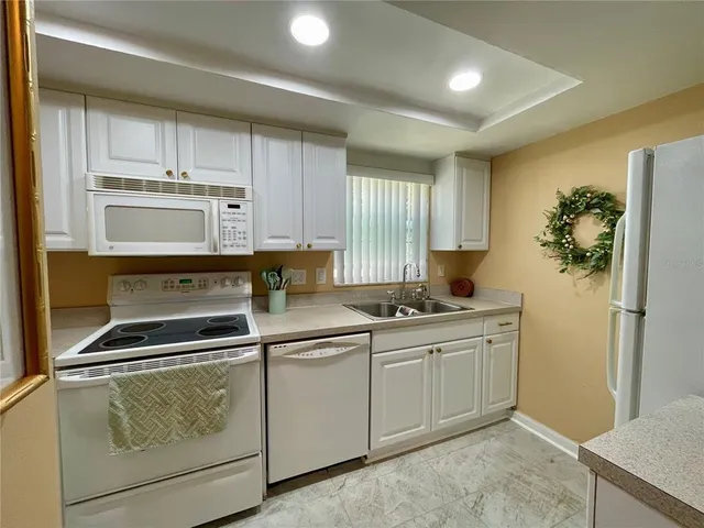 $115,000 | 400 Glennes Lane, Unit 108, Dunedin, FL 34698