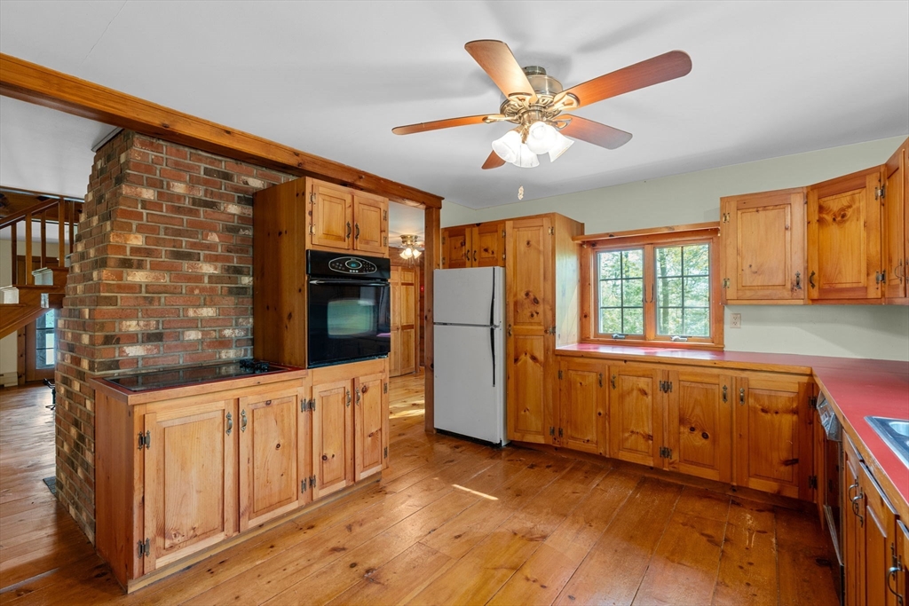362 Snows Pond Road Rochester, MA 02770 - Photo 10 of 41 a view of an entryway with front door
