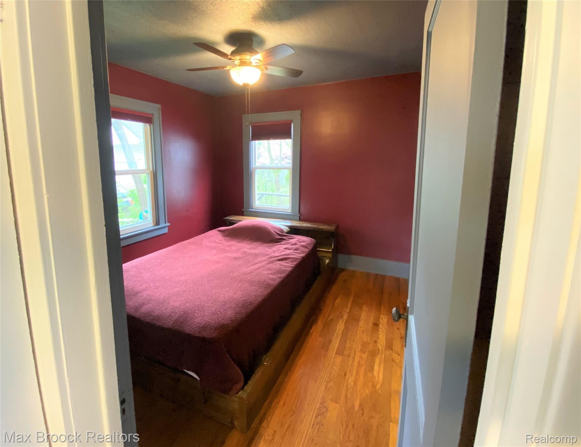 3325 Cumberland Road Berkley, MI 48072 - Photo 17 of 23 Bedroom 2