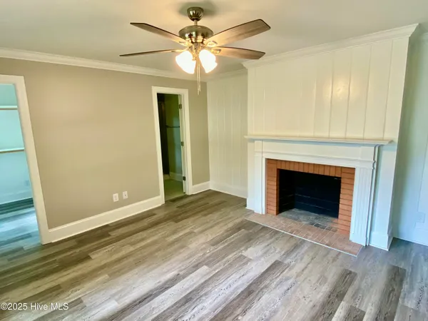 $2,900 | 1910 9th Street, Greenville, NC 27858