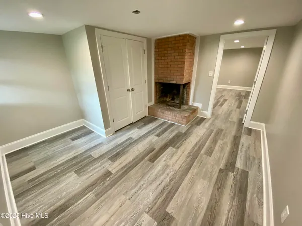 $2,900 | 1910 9th Street, Greenville, NC 27858