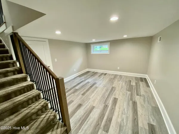 $2,900 | 1910 9th Street, Greenville, NC 27858