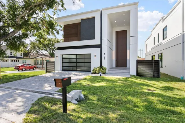 $1,995,000 | 3010 West Trilby Avenue, Tampa, FL 33611