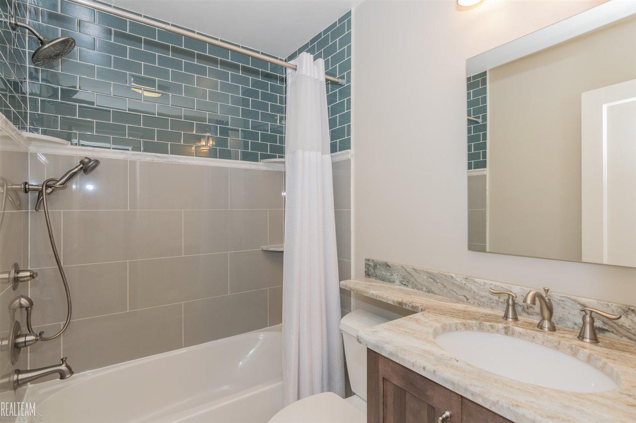 910 Harvard Road Berkley, MI 48072 - Photo 16 of 24 31397909-15.JPG