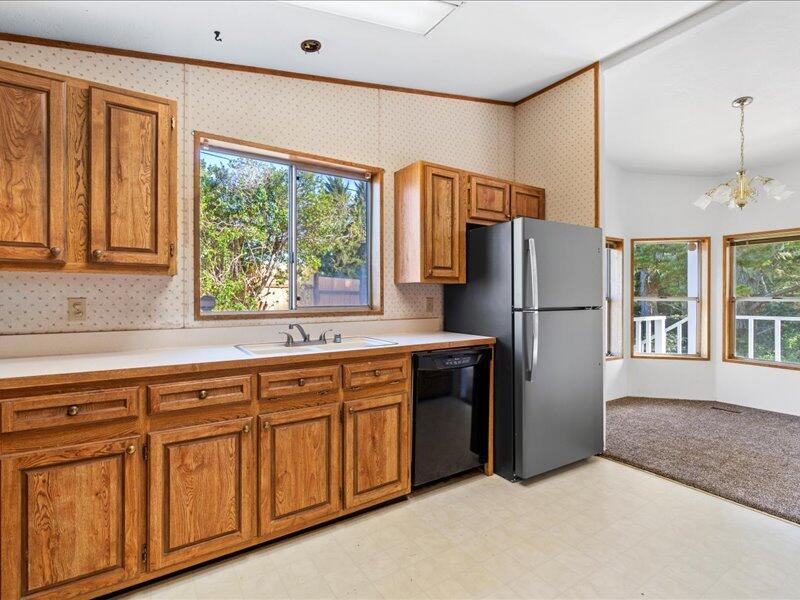 135 Clough Road Loleta, CA 95551 - Photo 11 of 33