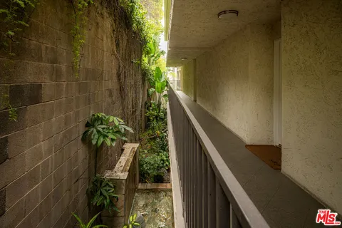 $595,000 | 1230 Horn Avenue, Unit 625, West Hollywood, CA 90069