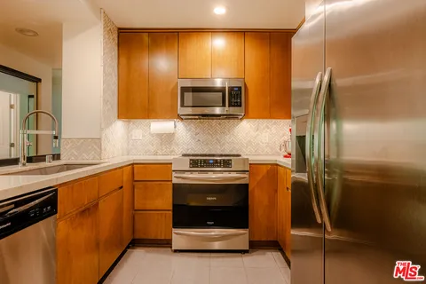 $595,000 | 1230 Horn Avenue, Unit 625, West Hollywood, CA 90069