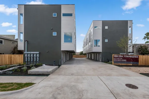 $575,000 | 7920 Mullen Drive, Unit 5, Austin, TX 78757