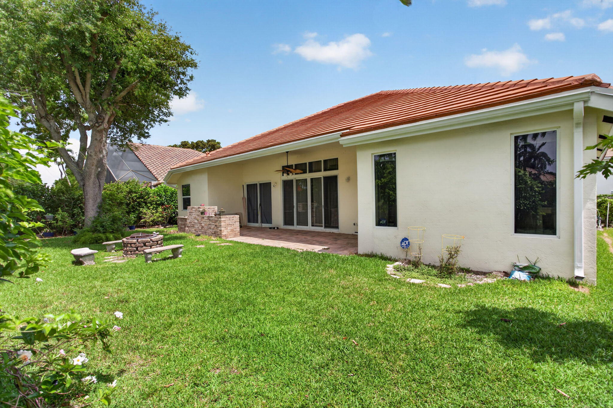 10027 Umberland Place Boca Raton, FL 33428 - Photo 5 of 39 5-web-or-mls-10027-7853