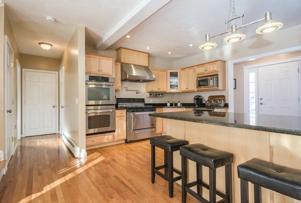 47 Dawson Road Worcester, MA 01602 - Photo 8 of 29 Gallery Image 8