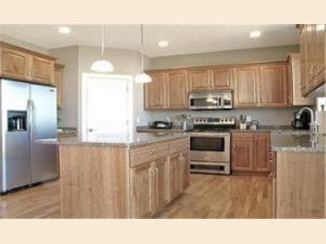 6388 Summit Pointe Road Northwest Rochester, MN 55901 - Photo 3 of 7 Gallery Image 3