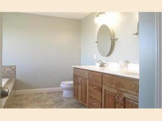 6388 Summit Pointe Road Northwest Rochester, MN 55901 - Photo 7 of 7 Gallery Image 7