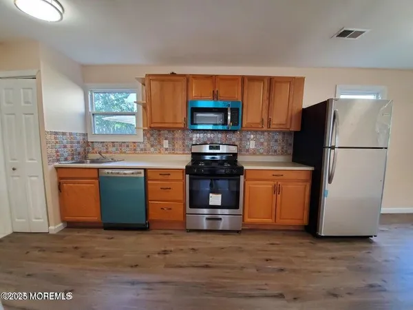 $2,200 | 116 Port Monmouth Road, Unit 1, Keansburg, NJ 07734