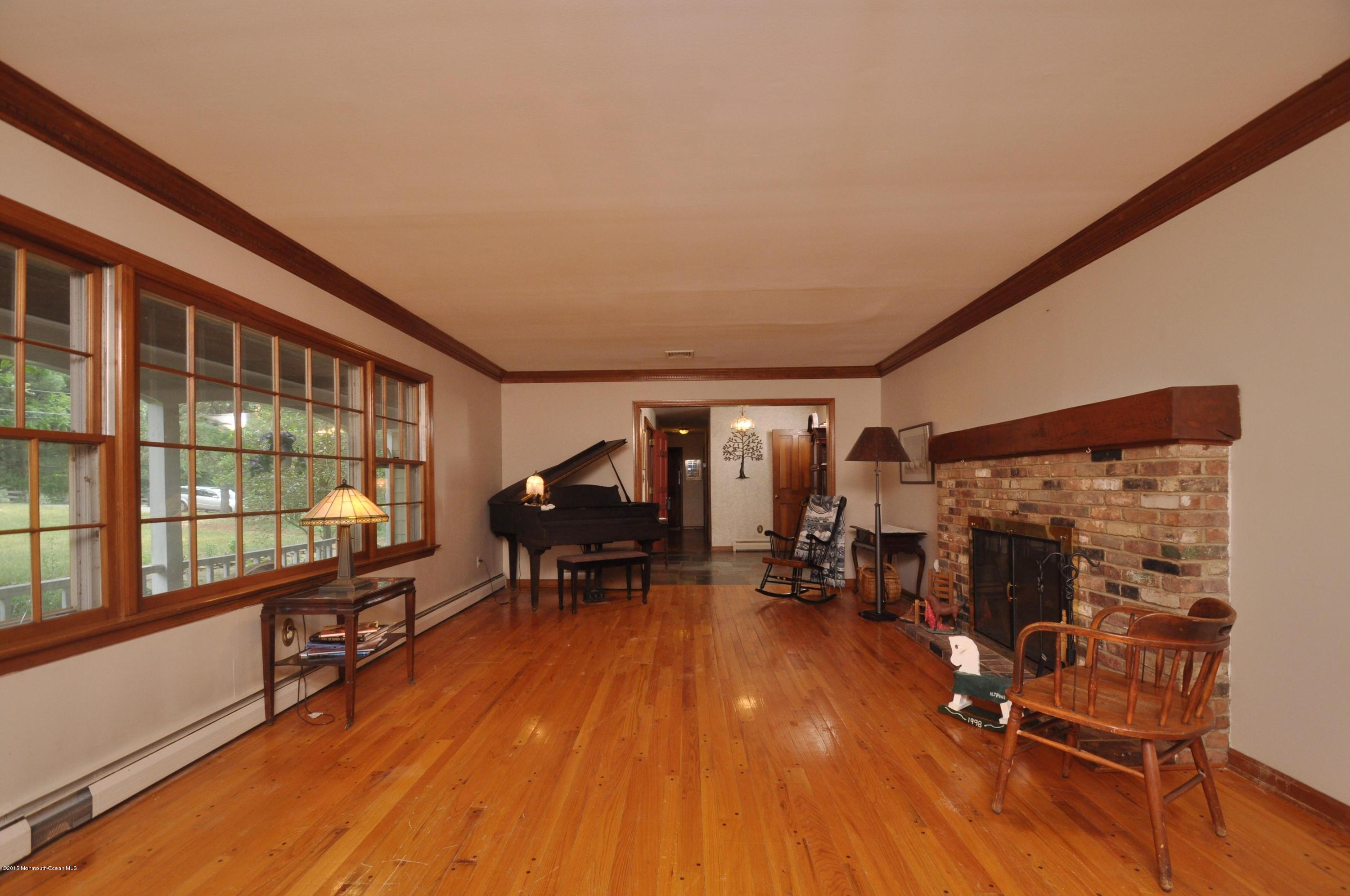 88 Crine Road Colts Neck, NJ 07722 - Photo 14 of 44 DSC_0006