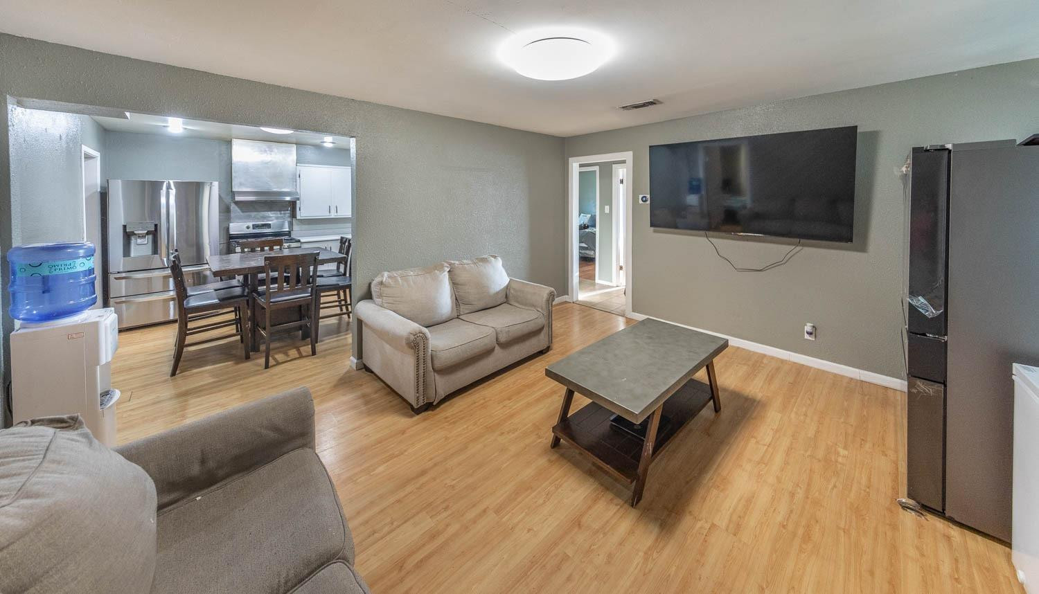 4516 46th Street Lubbock, TX 79414 - Photo 4 of 11 Photo 4