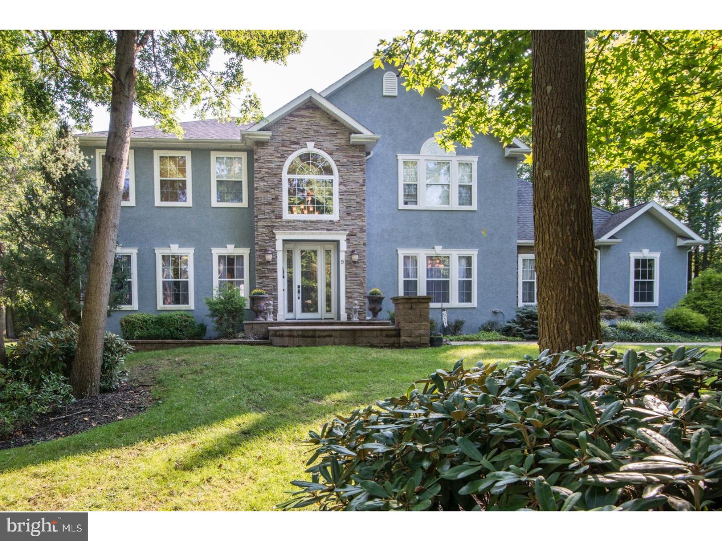 9 Oak Ridge Lane Sewell, NJ 08080 - Photo 1 of 25 Gallery Image 1