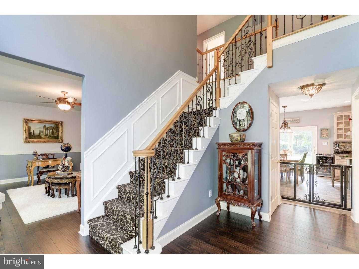 9 Oak Ridge Lane Sewell, NJ 08080 - Photo 3 of 25 Gallery Image 3