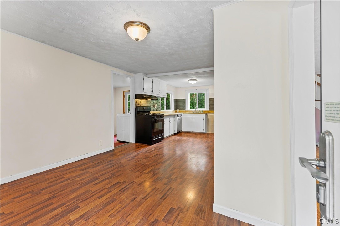 5508 Kathan Road Cicero, NY 13029 - Photo 9 of 48