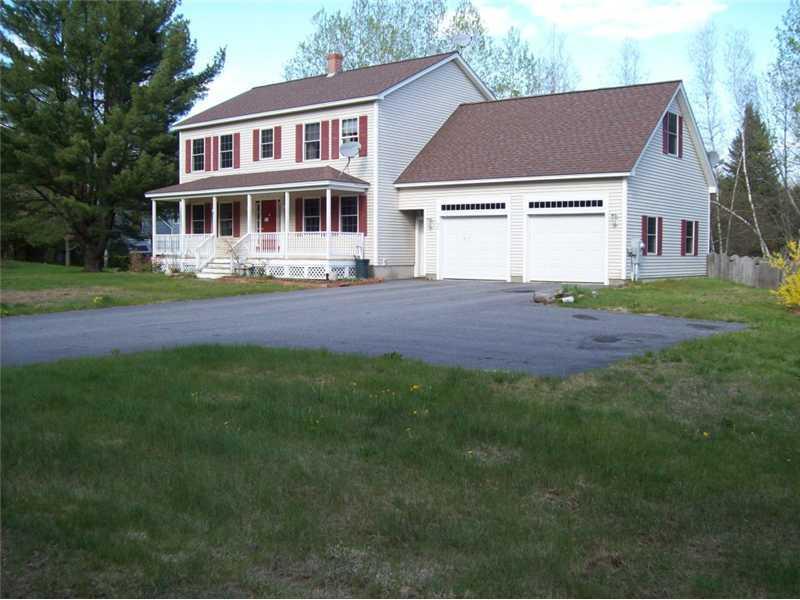 92 White House Crossing Road Topsham, ME 04086 - Photo 1 of 25 Exterior Front.