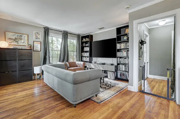 $949,999 | 809 East 44th Street, Austin, TX 78751