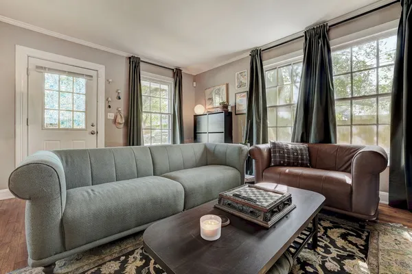 $949,999 | 809 East 44th Street, Austin, TX 78751