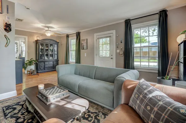 $949,999 | 809 East 44th Street, Austin, TX 78751