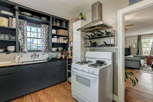 $949,999 | 809 East 44th Street, Austin, TX 78751