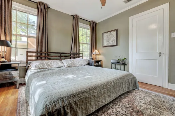 $949,999 | 809 East 44th Street, Austin, TX 78751